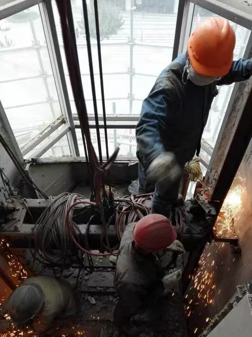 江苏苏州电梯拆除回收：电梯拆除施工安全方案-- 苏州雁元物资回收中心