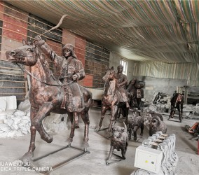 新疆雕塑分析砂岩雕塑如何成为家居装饰的亮点？