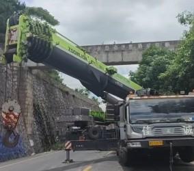 挖机操作手怎样提高复杂地形作业效率？