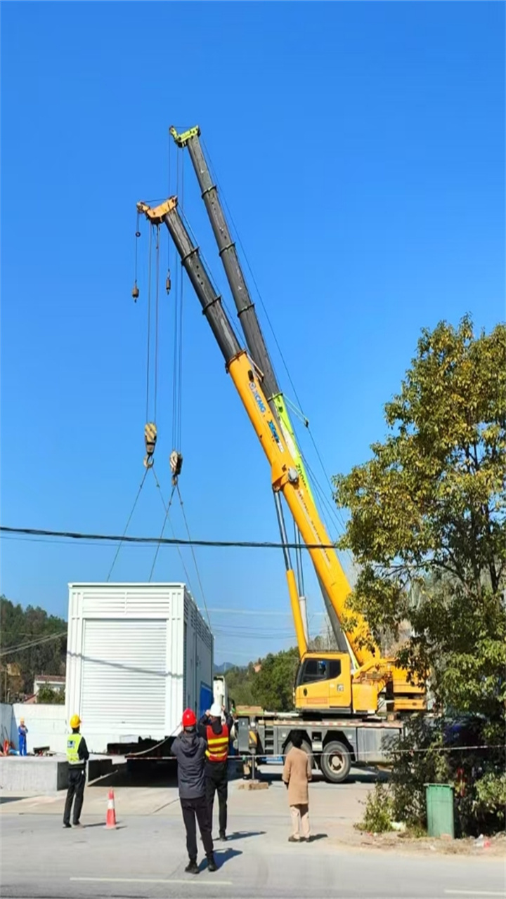 华蓥市高空吊装任务，我们的吊车安全保障措施有哪些？-- 广元武胜县弟兄吊装服务中心