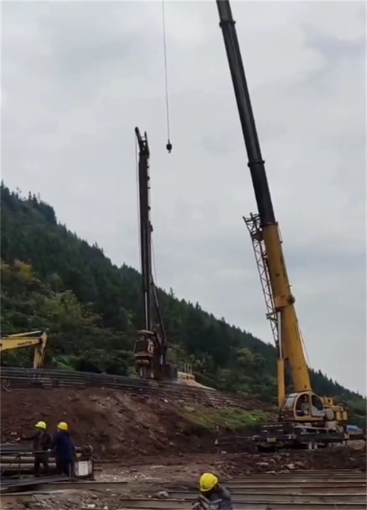 桥梁建设项目，适合租赁哪种吊车？-- 宜城市大力吊装服务中心